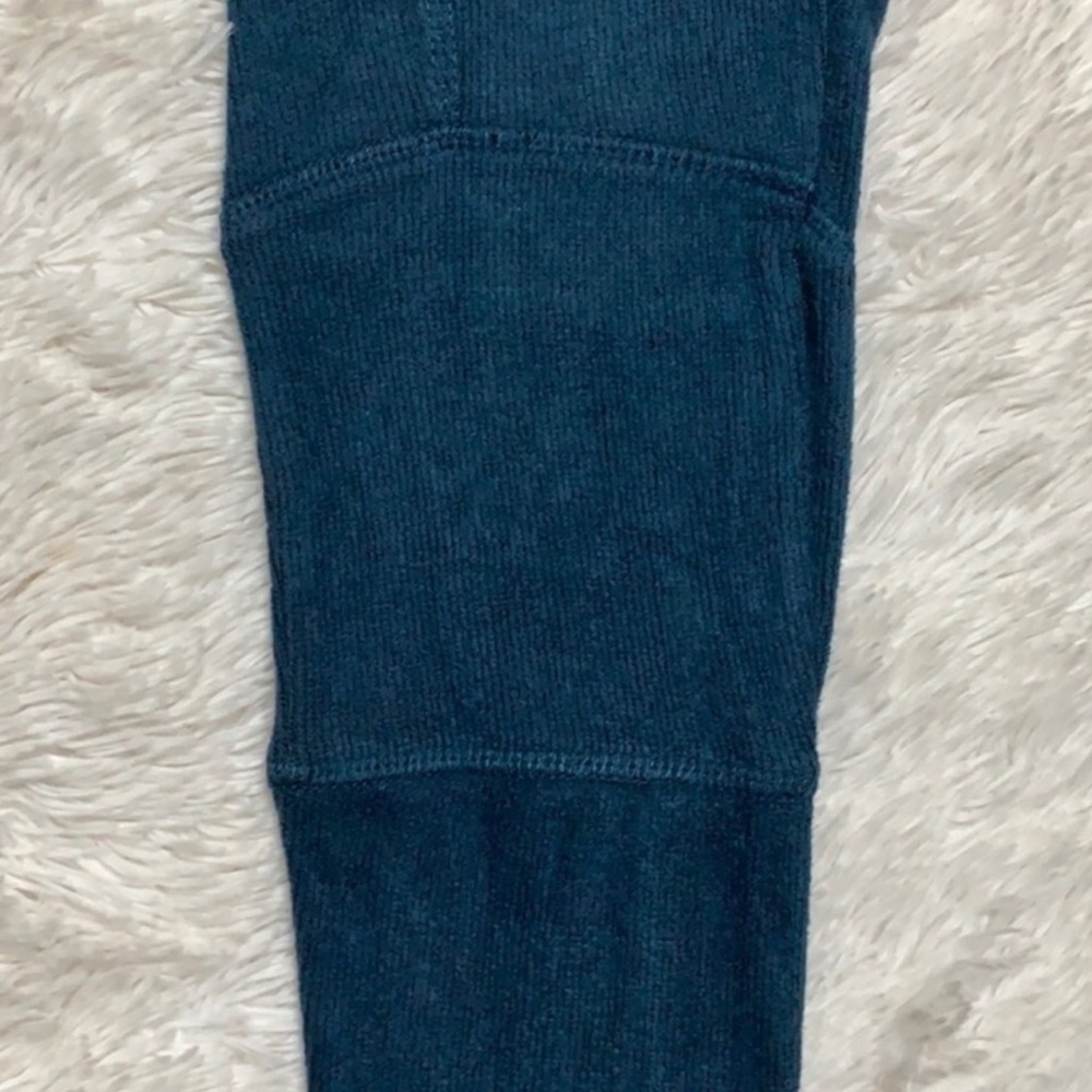 UO Sydney Seamed High Rise Leggings - Picture 6 of 7